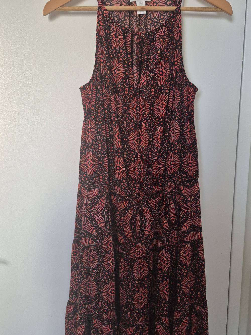 London Times Geometric Kaleidoscope Halter Tiered Dress Size 8